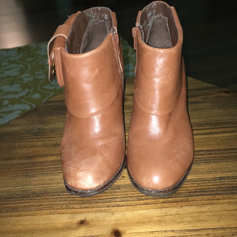 Ankle heel boots